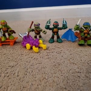 Ninja Turtle Raphael playset with figures